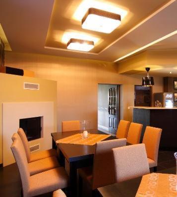 Hotel Pod Zlota Korona Ополе Екстер'єр фото