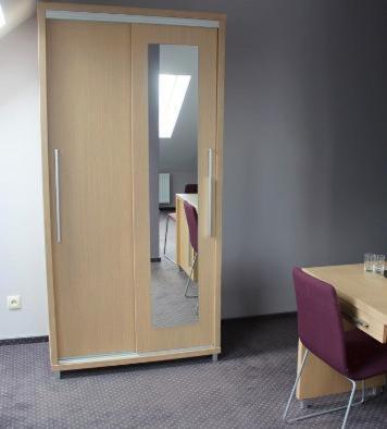 Hotel Pod Zlota Korona Ополе Номер фото